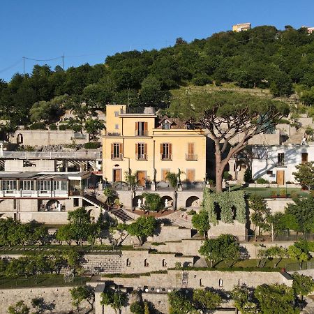 Villa Di Natale Pagani Exterior foto
